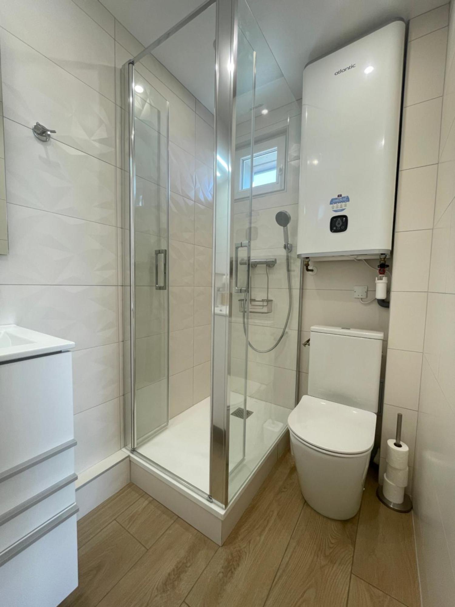 Studio - Balcon - Bord De Mer Courseulles-sur-Mer Dış mekan fotoğraf