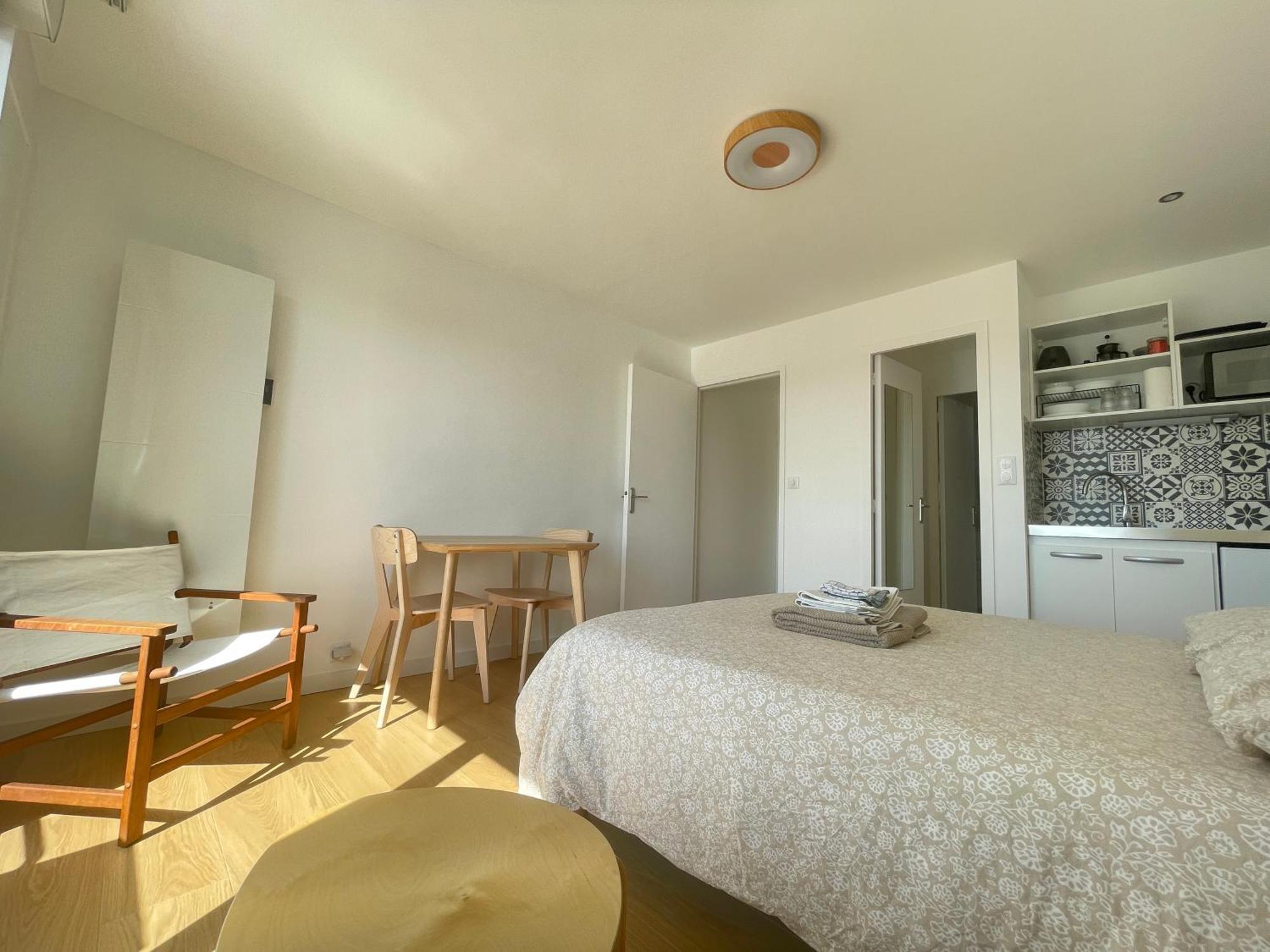 Studio - Balcon - Bord De Mer Courseulles-sur-Mer Dış mekan fotoğraf